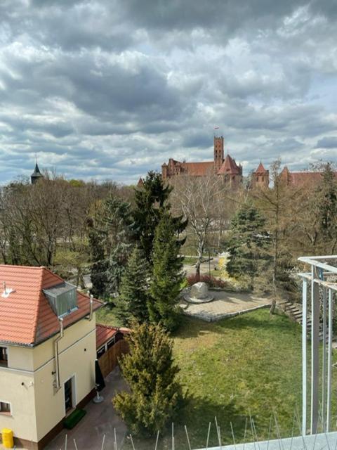 Апартаменты Apartament Z Widokiem Na Zamek Gn Мальборк Экстерьер фото